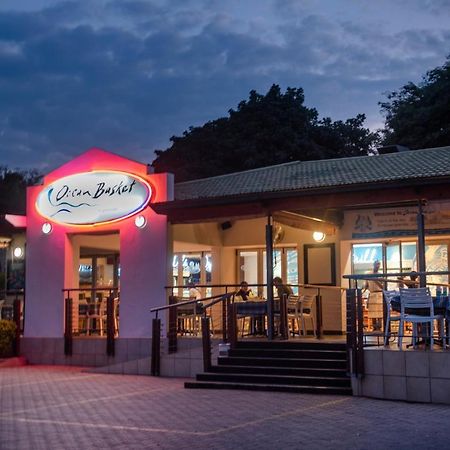 Palm Park Hotel Lephalale Екстериор снимка