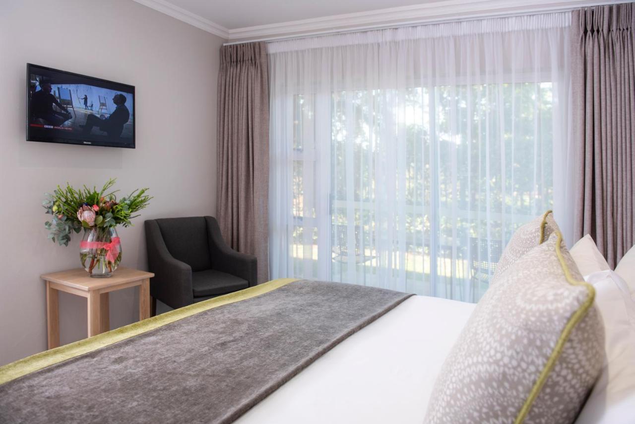 Palm Park Hotel Lephalale Екстериор снимка