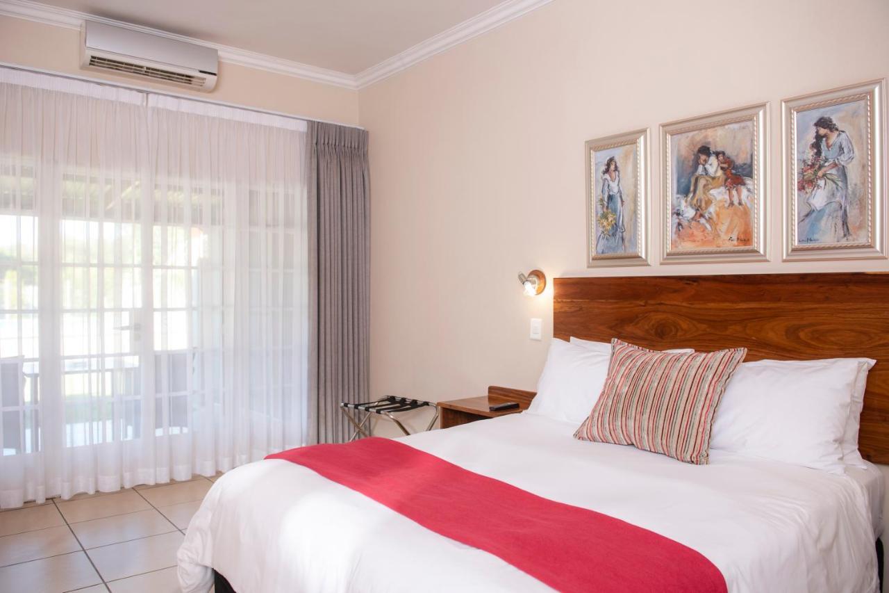 Palm Park Hotel Lephalale Екстериор снимка
